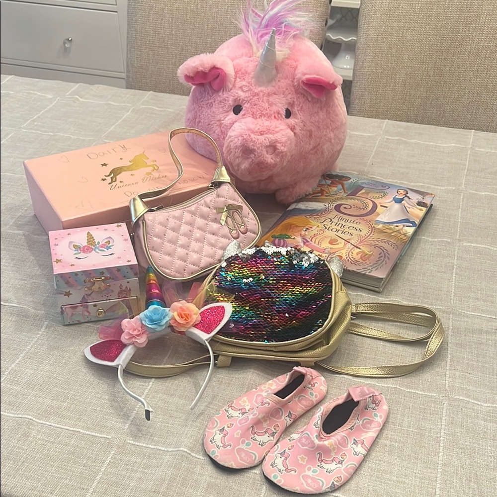 Pink Unicorn piggy bank and Accessories Set